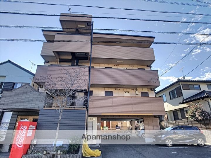 アーティアム405の外観