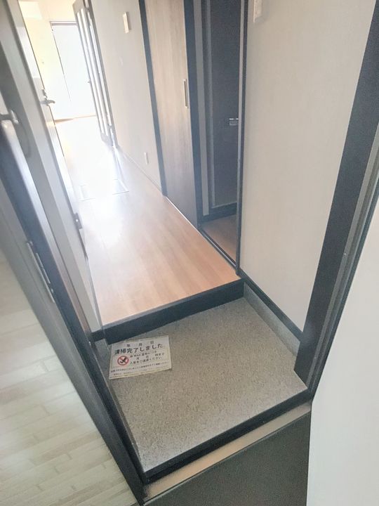 ALVIO新田の玄関