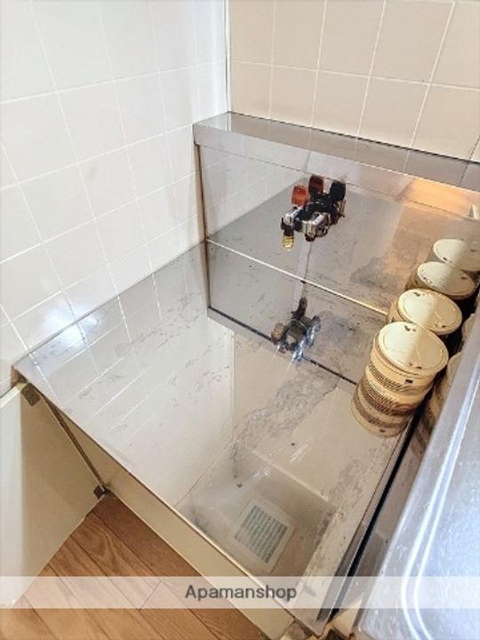 ビューハイツ有松A棟103の内装