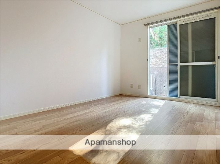 ビューハイツ有松A棟103の内装