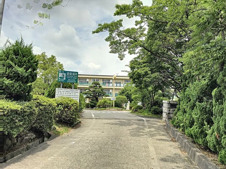 ミルキーウェイ Bの周辺