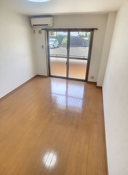 ユースハイムマルユウの居間