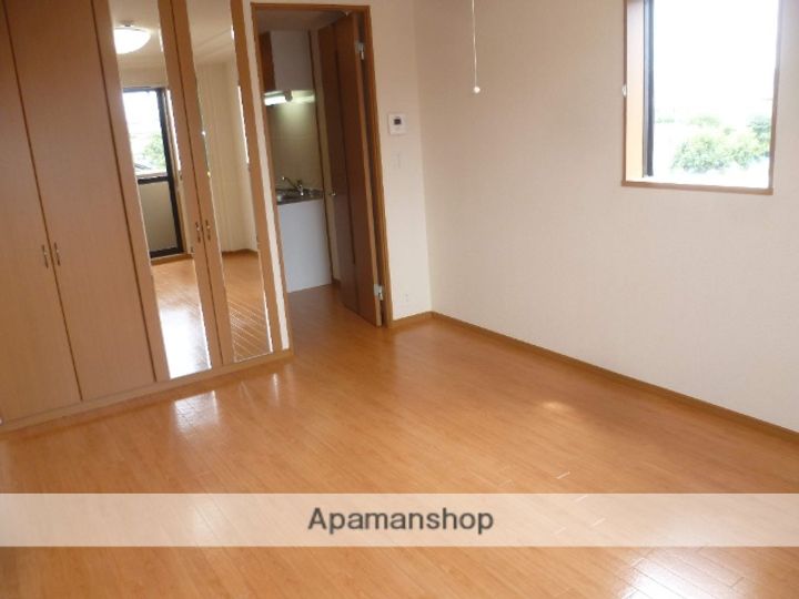 ハピネスガーデンの居間