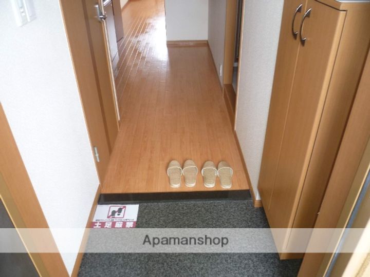 ハピネスガーデンの玄関