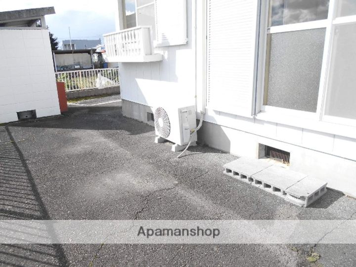 愛知県犬山市大字上野字南海道の賃貸アパート106の内装