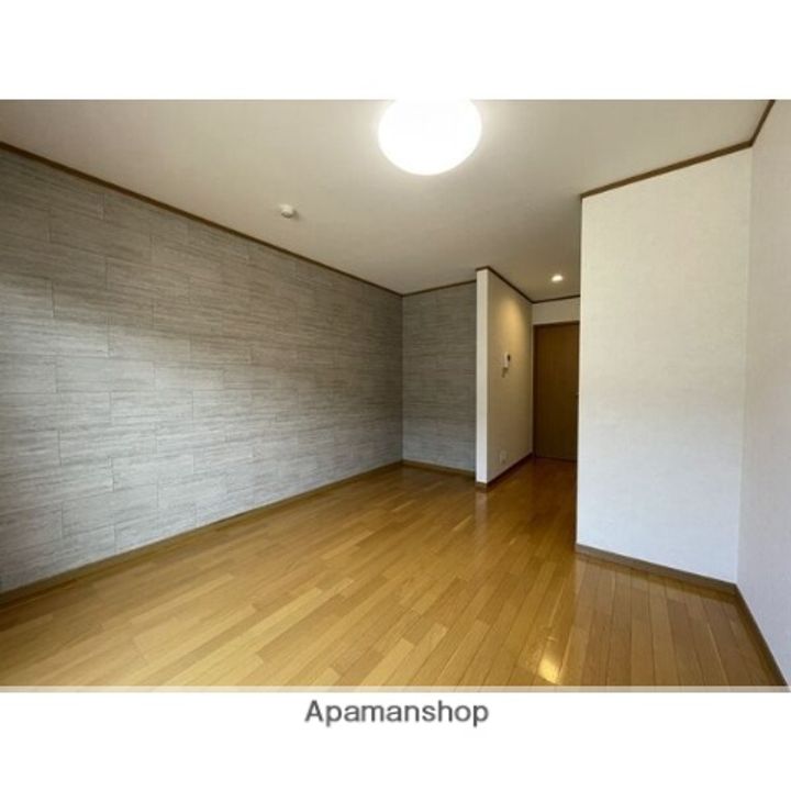 シーズンコート犬山の居間