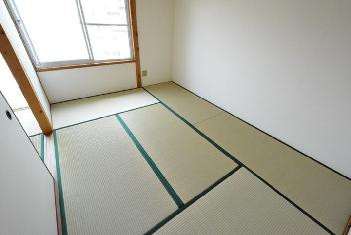 サンライフ高畑M-26の内装