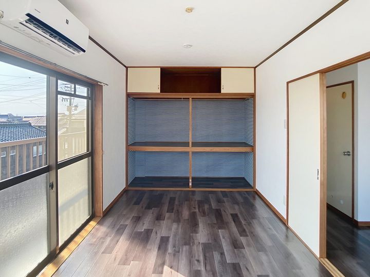 リバーサイドみわ201の内装