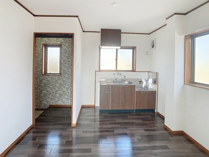 リバーサイドみわ201の内装