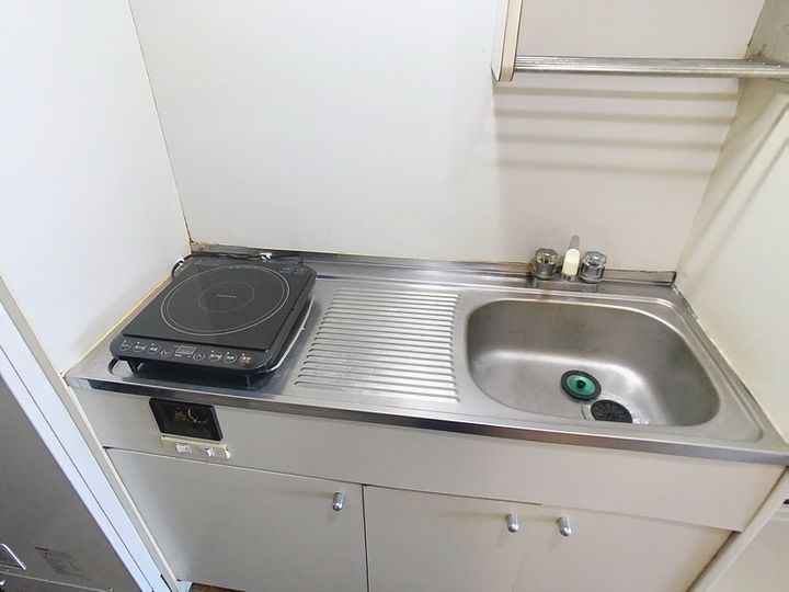 第3服部ビル305のキッチン