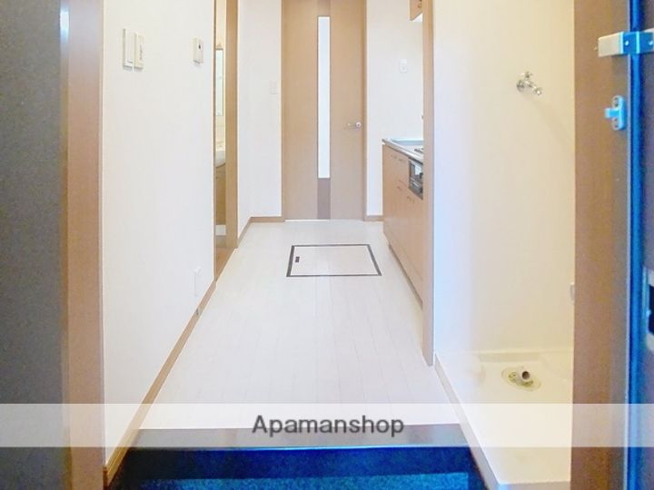 ミニマム102の玄関