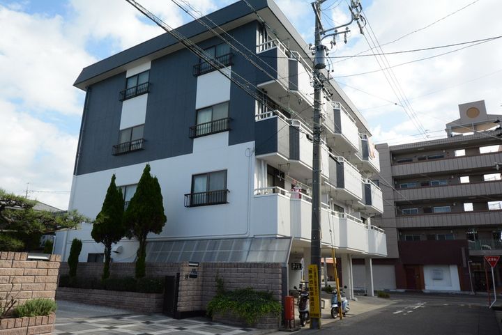 マンション雅の外観