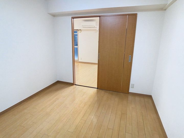 クレアール古城102の内装