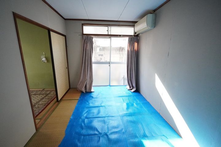 千里ハイツBの居間