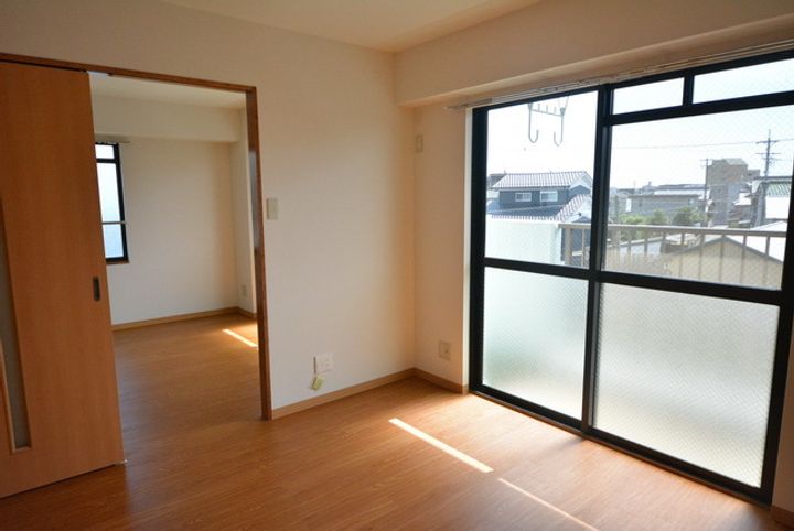 八幡マンション405の内装