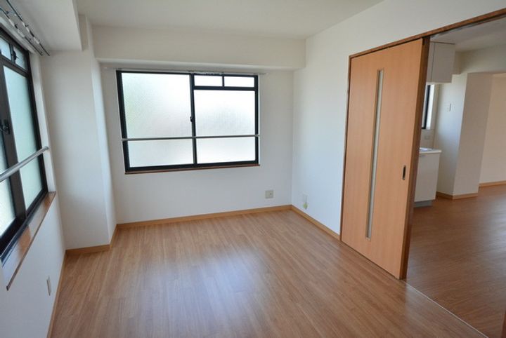 八幡マンション405の内装