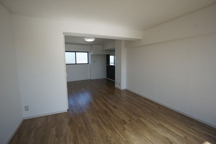 八幡マンション402の内装