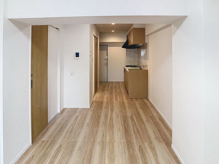 メゾン南参道203の居間