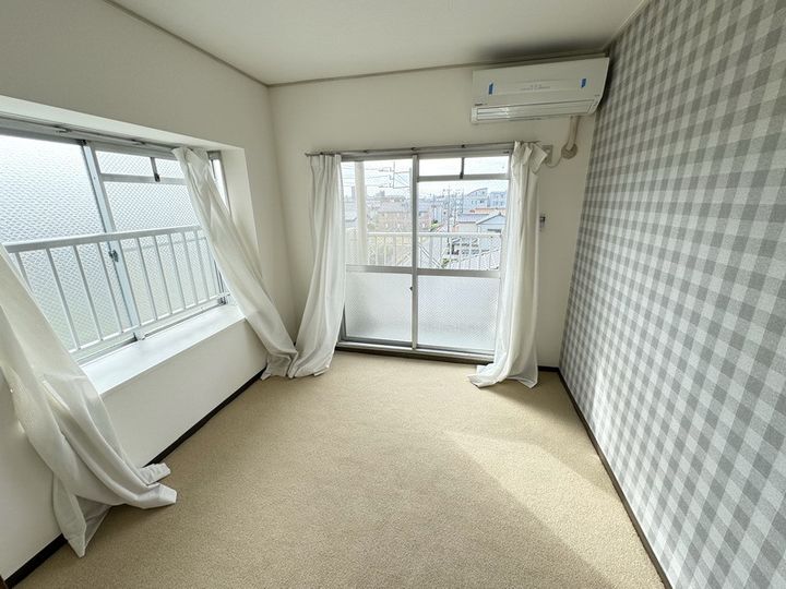 クオーレ稲島401の居間