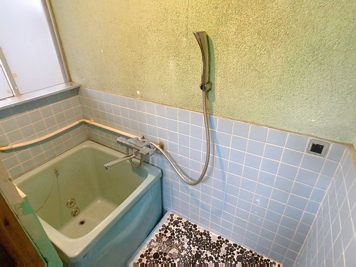 愛知県海部郡大治町大字西條字須先の賃貸アパート101の風呂