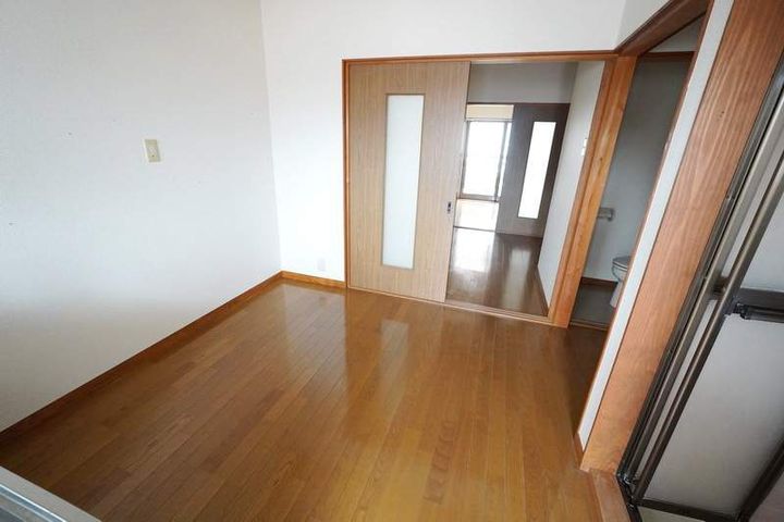 コーポ法成寺202の内装