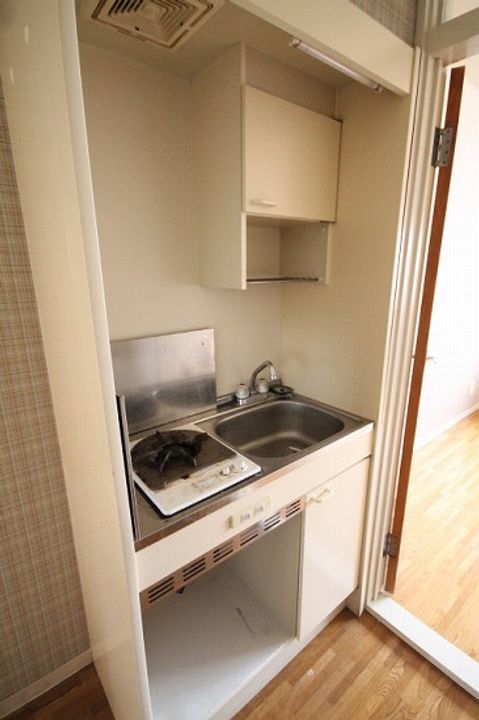 LIVEX 小池A棟10のキッチン