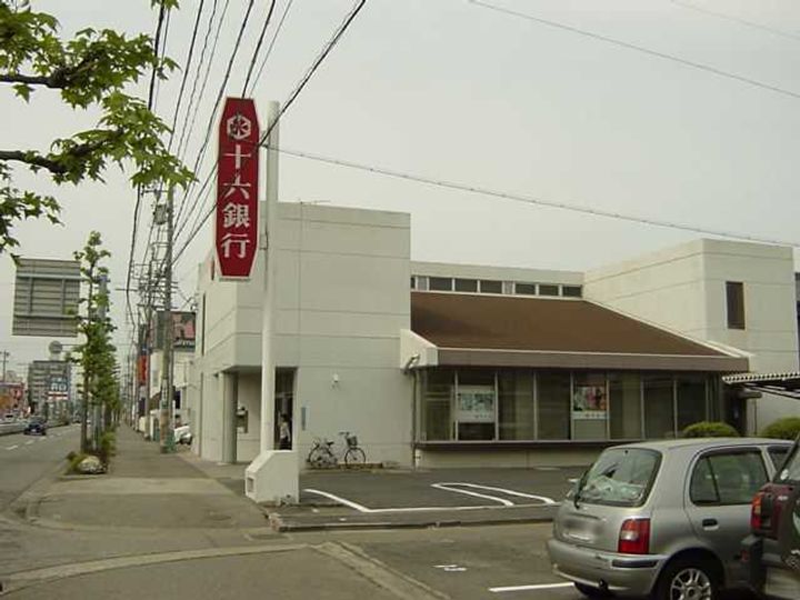 シャトーサンタ102の周辺