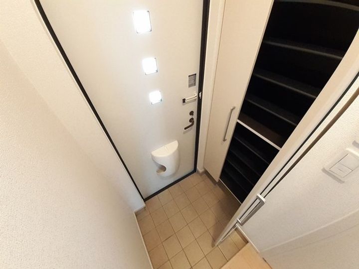 ルイナの玄関