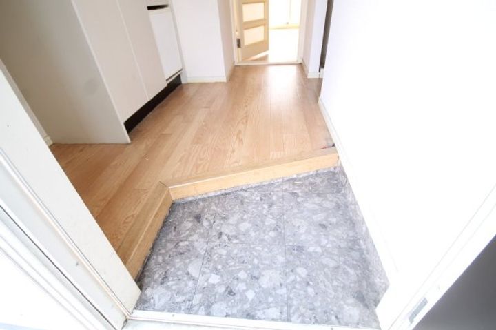 ハイツ岡本Ⅰの玄関