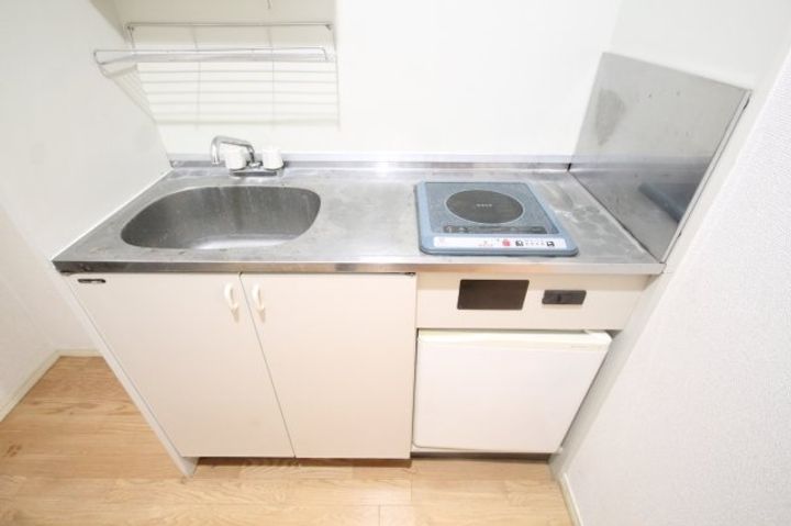 ハイツ岡本Ⅰのキッチン