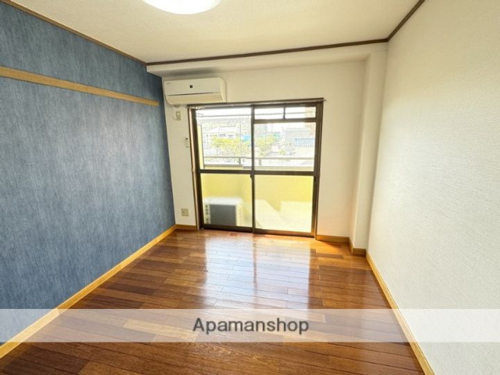 グラスペリアⅠ302の居間