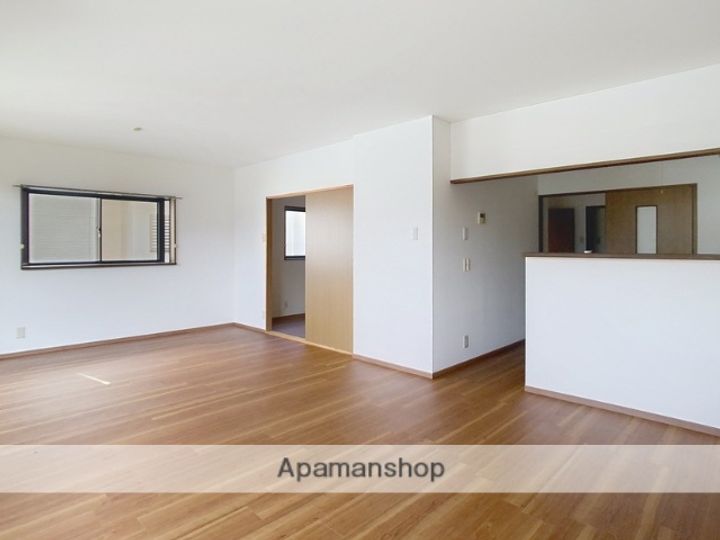 フローラハイツA101の居間