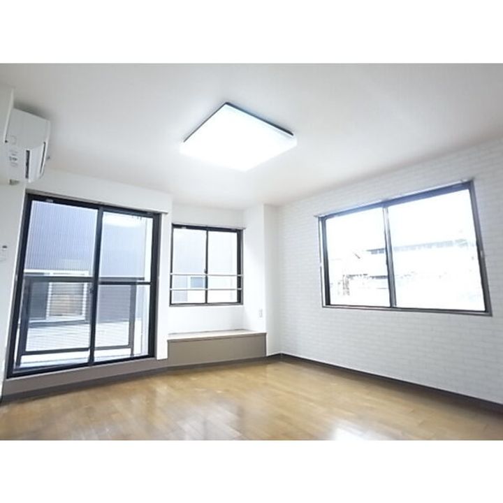 メゾン・ド・ブルーコロネット105の居間