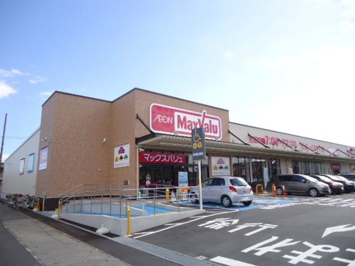 エル・シャトーW106の周辺