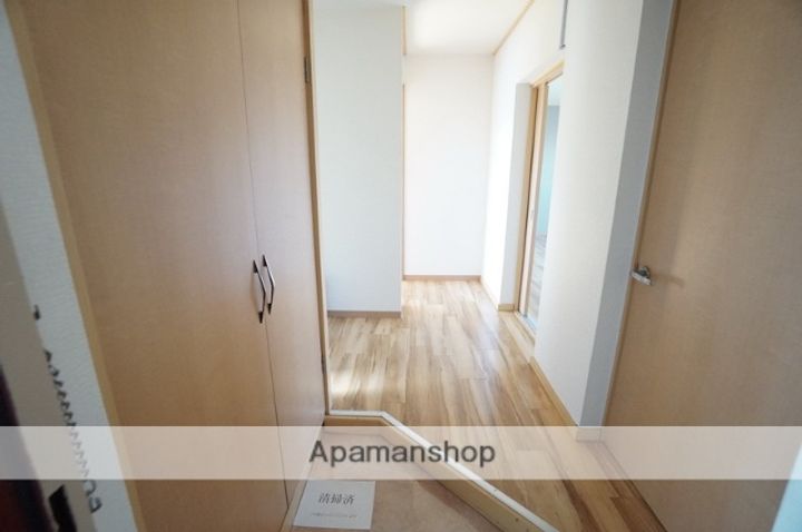 第二津島コーポA棟402の玄関