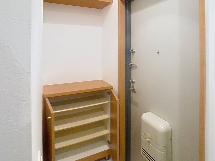 シャルマンの玄関