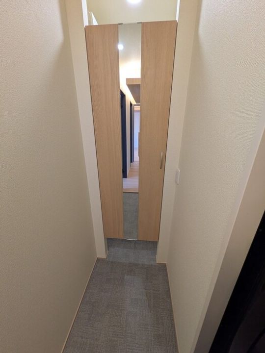 YOKOI HOUSE ⅩI101の玄関