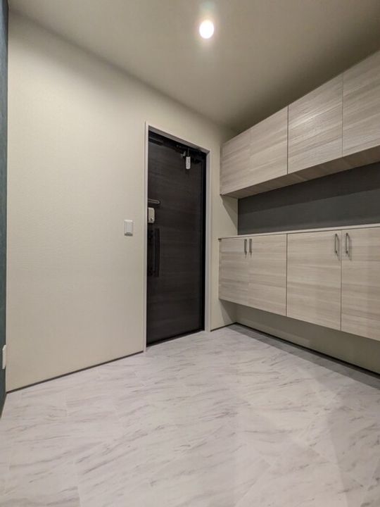 YOKOI HOUSE ⅩI202の玄関