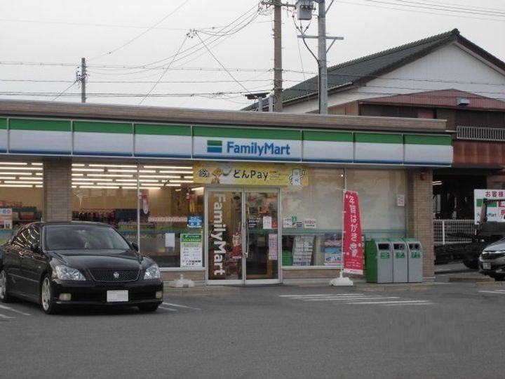 フィオリーレAの周辺