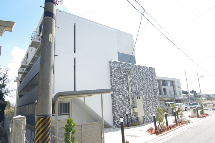 サニーブローテ カネサワの外観