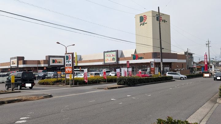 サニーブローテ カネサワの周辺