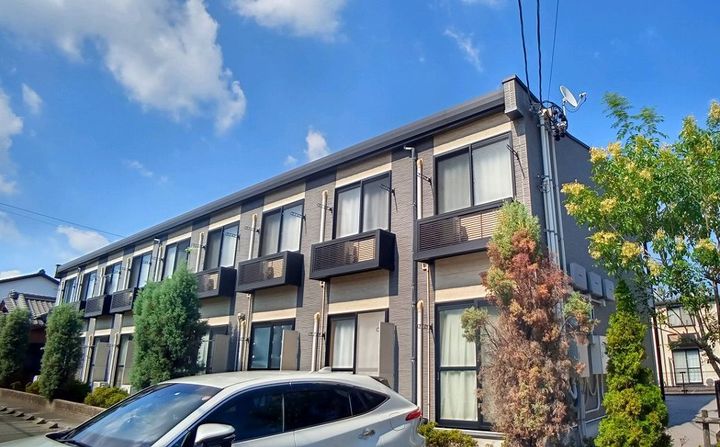 レオパレスアンソレイエ 恵104の外観