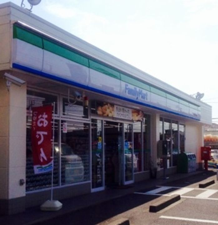 ラ・ルーチェの周辺