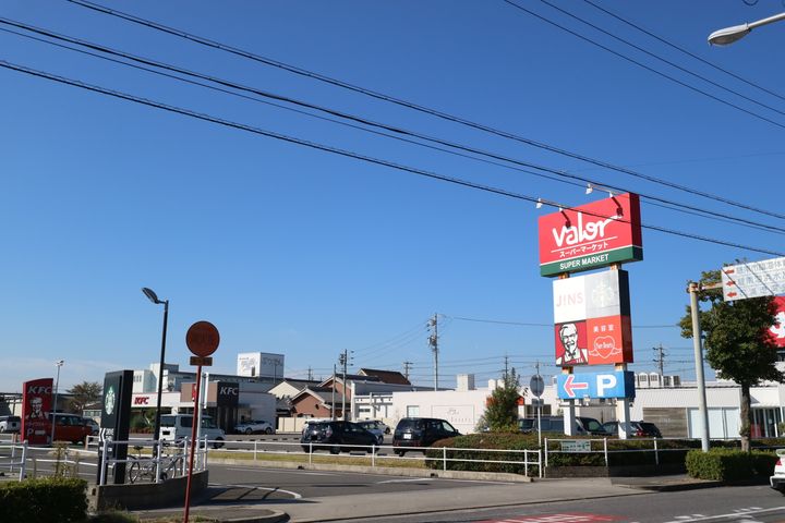 レオネクストアベルの周辺