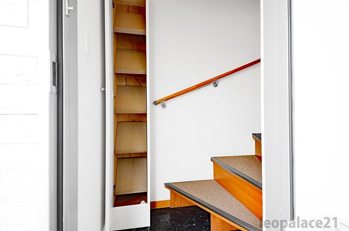 レオパレス衣浦Ⅱの玄関