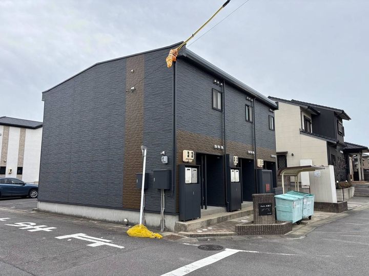 レオパレス衣浦Ⅱの外観