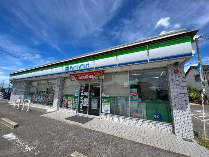 エクレールの周辺