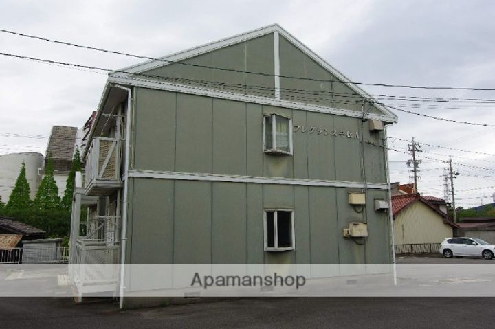 フレグランス中松A202の外観