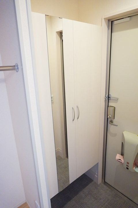 アンシャンテの玄関