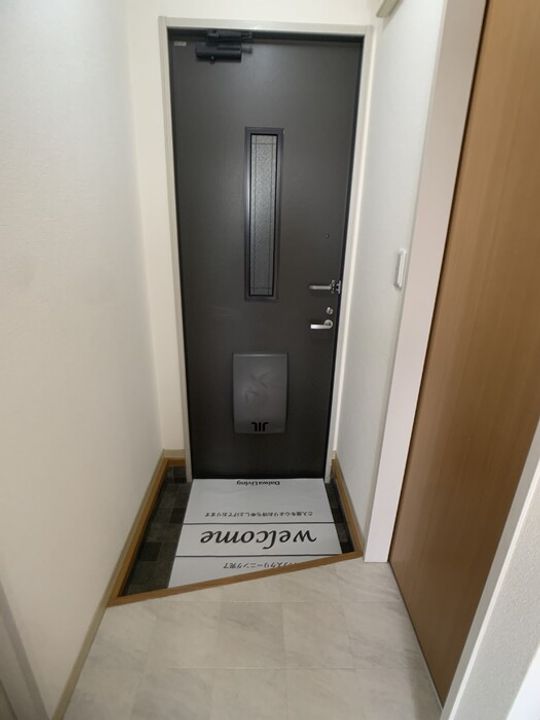 グレイス A棟の玄関